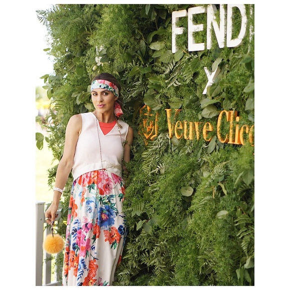 FENDI X Veuve Cliquot 2017 10th Anniversary Limited Edition Yellow Charm NWOT - Picture 3 of 8